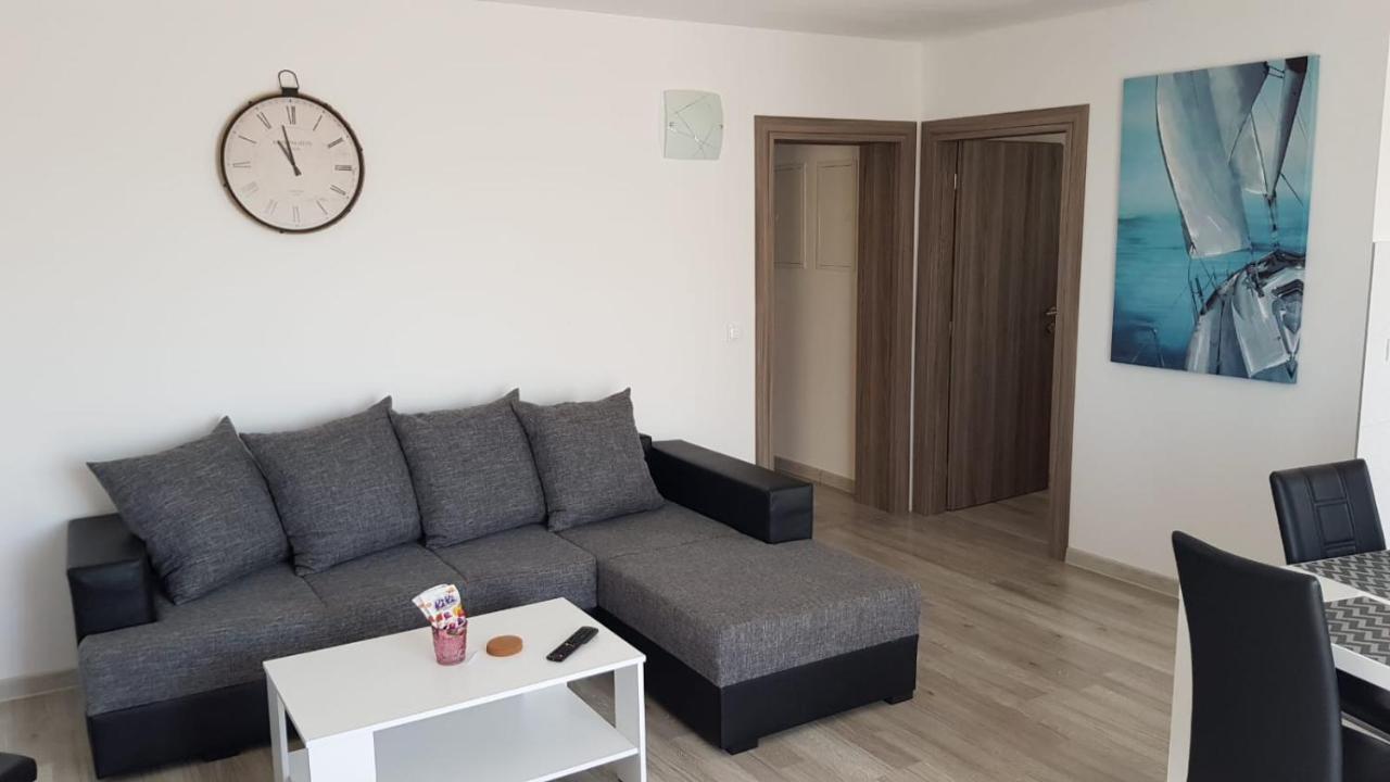 Apartman Luma Baška Voda Exterior foto